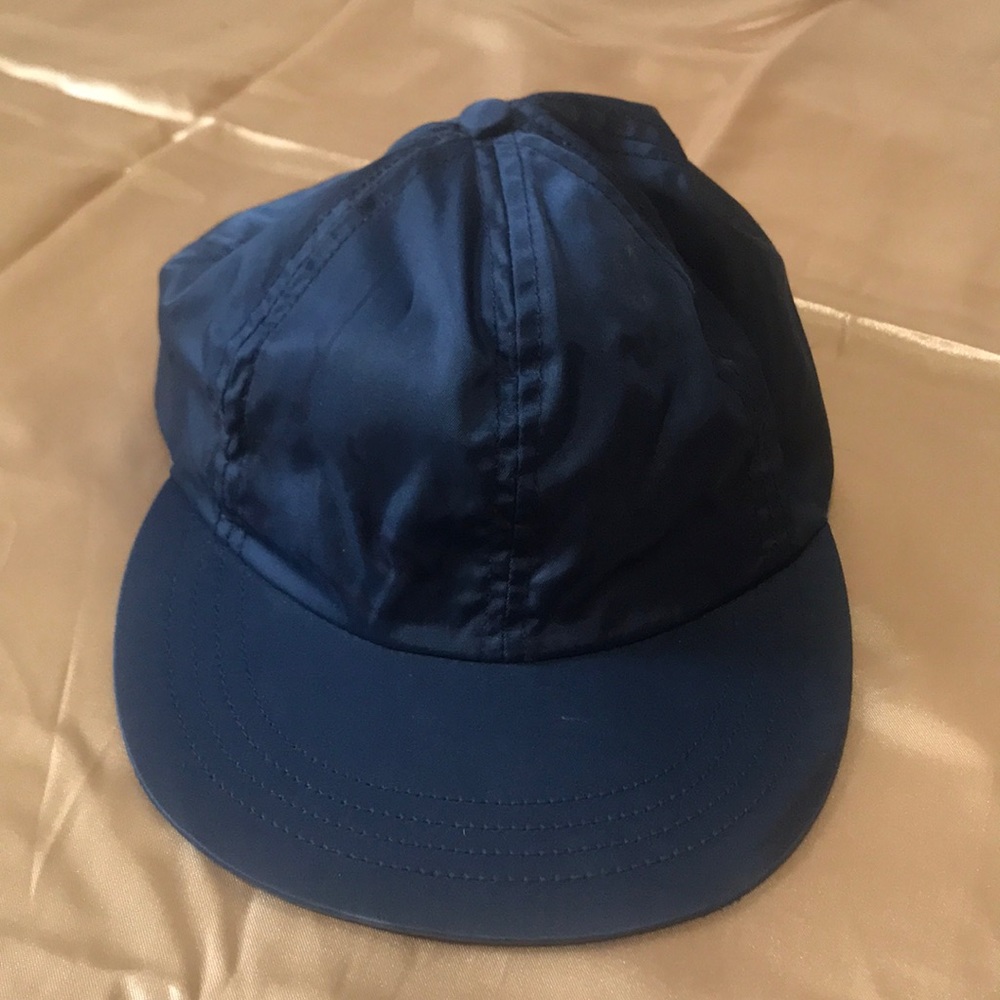 Blue American apparel cap